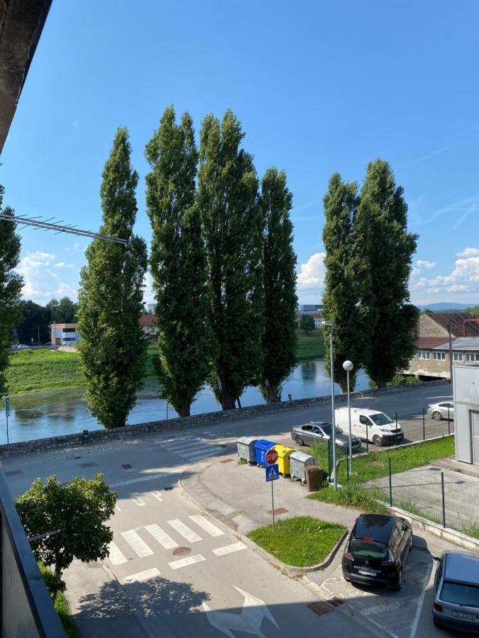 Apartman Colapis- Self Check In, Free Parking, Premium Location! Karlovac Exterior photo
